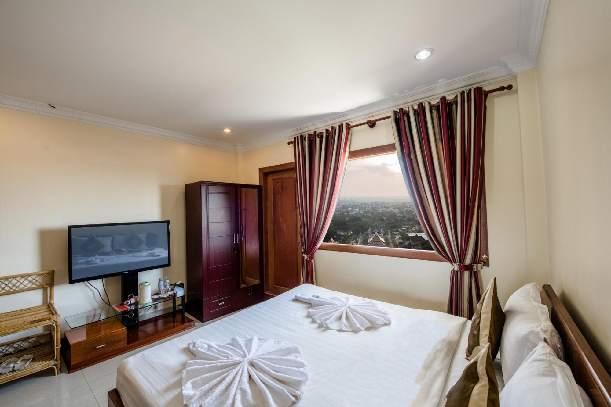 Seng Hout Hotel Баттамбанг Экстерьер фото
